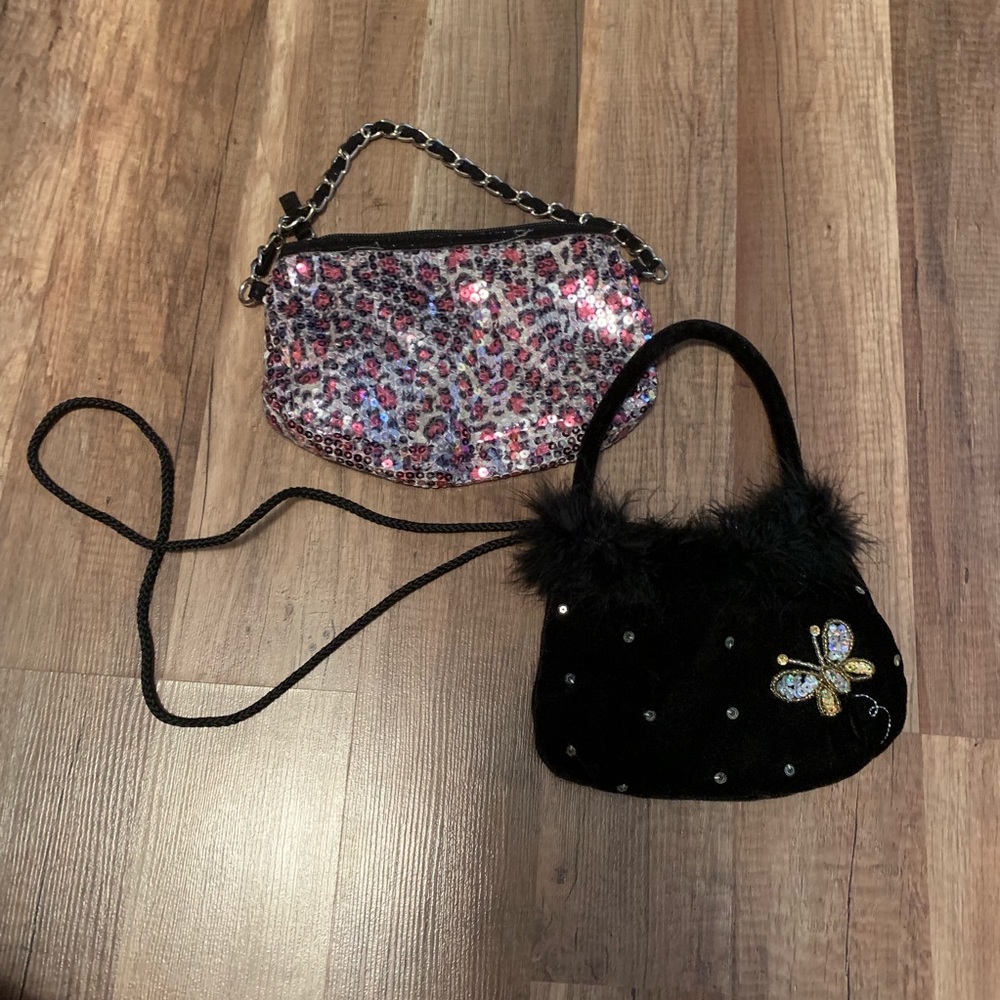 Fun fashion little girls purses.